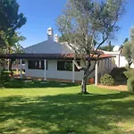 Casa De Colinas By Vintage Travel