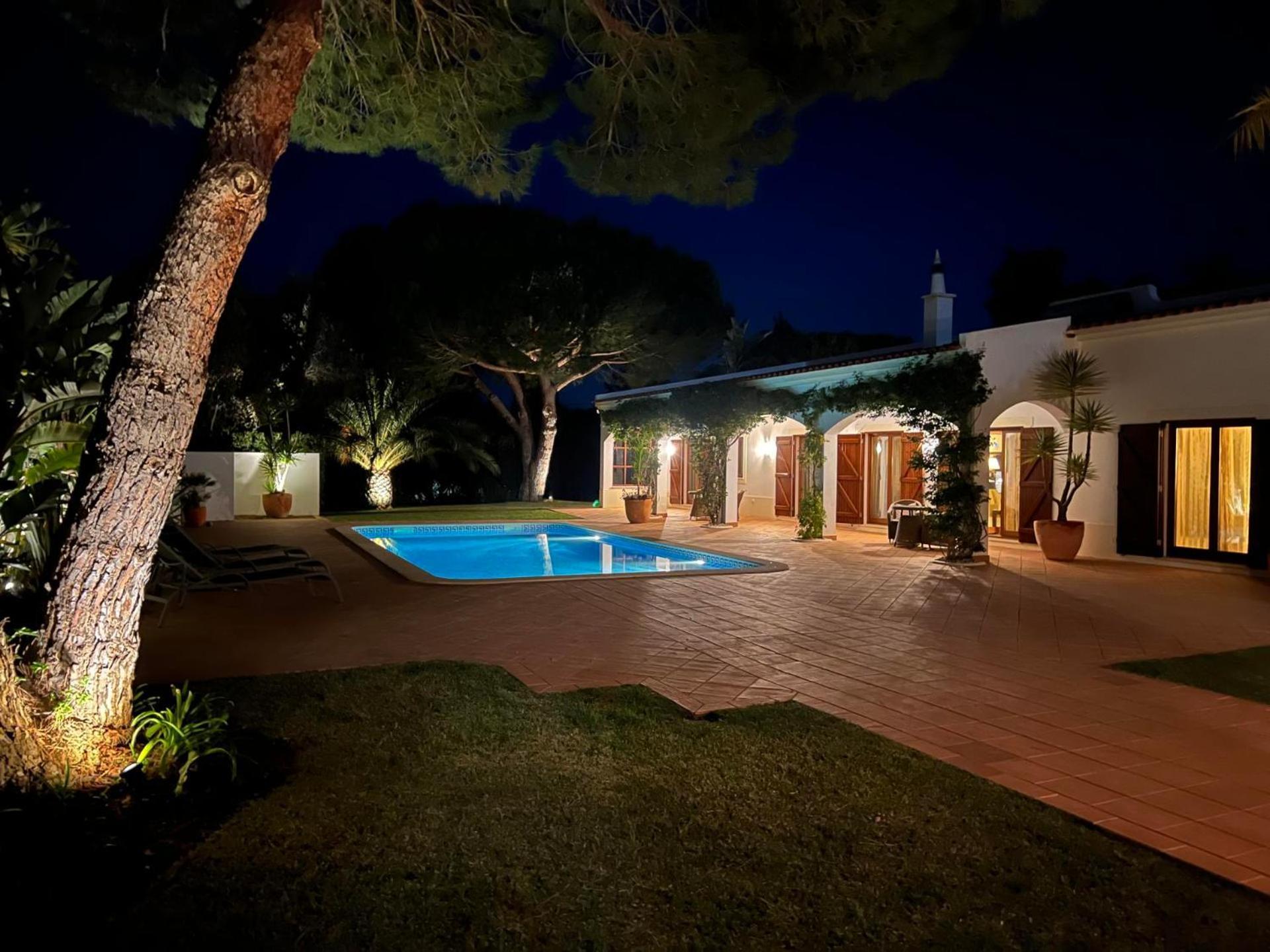Casa De Colinas By Vintage Travel Villa