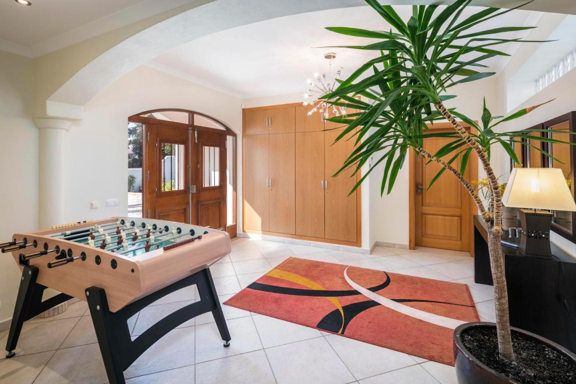 Casa De Colinas By Vintage Travel