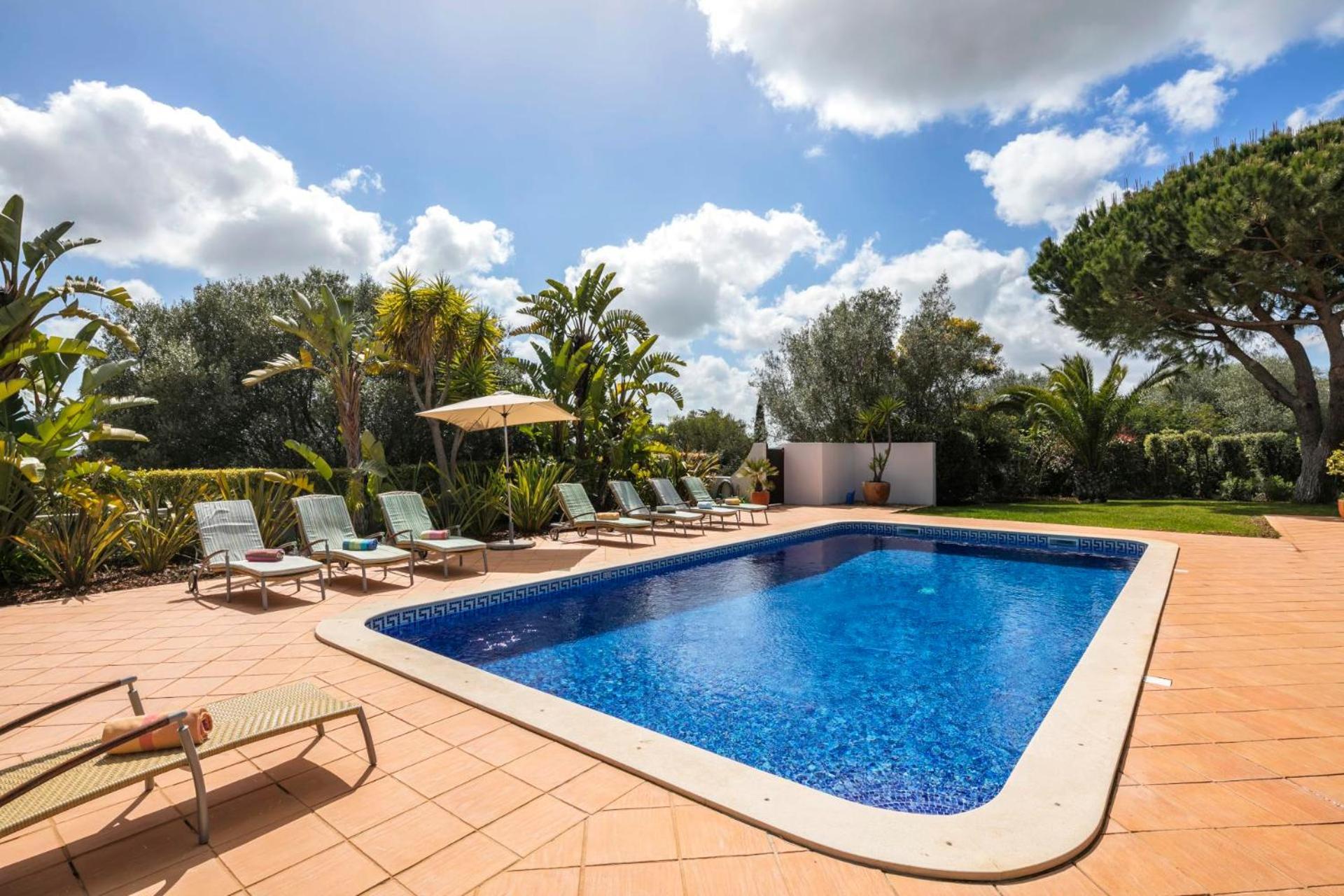Casa De Colinas By Vintage Travel Lagos