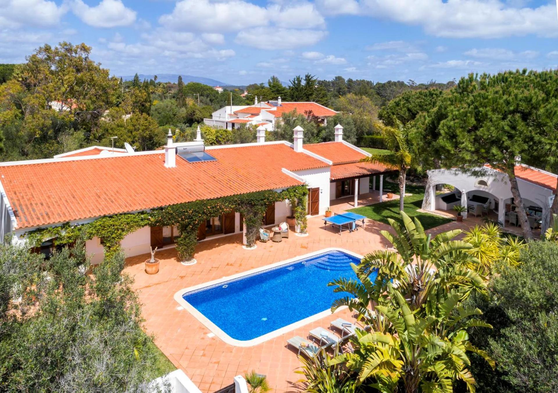 Casa De Colinas By Vintage Travel *