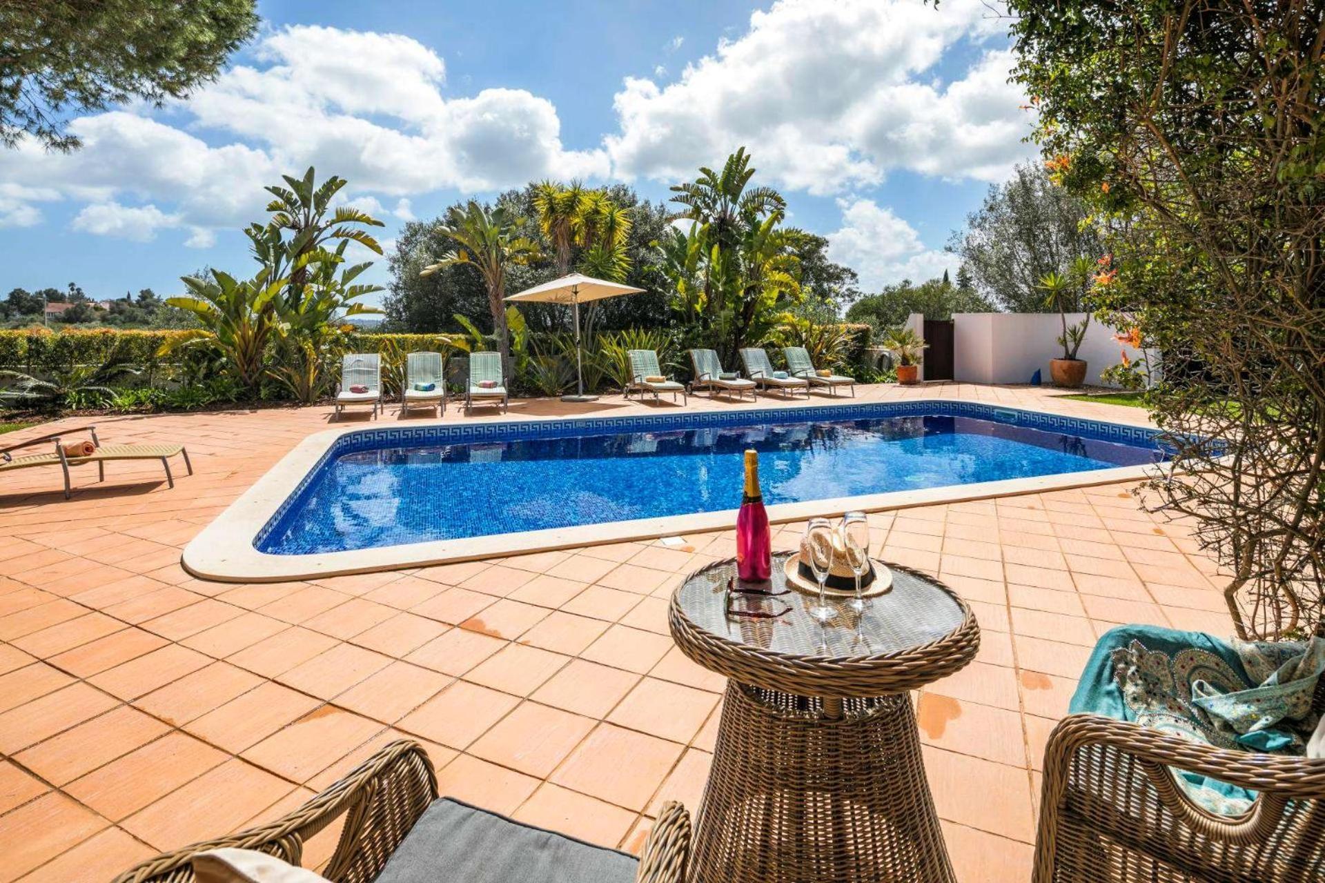 Casa De Colinas By Vintage Travel Villa *