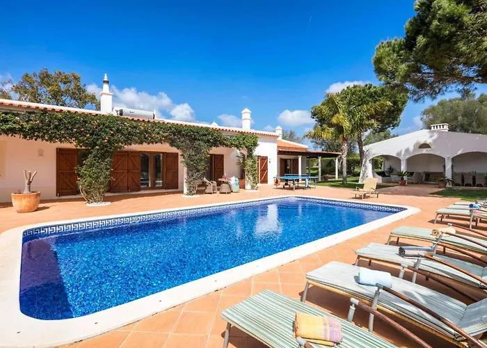 Casa De Colinas By Vintage Travel