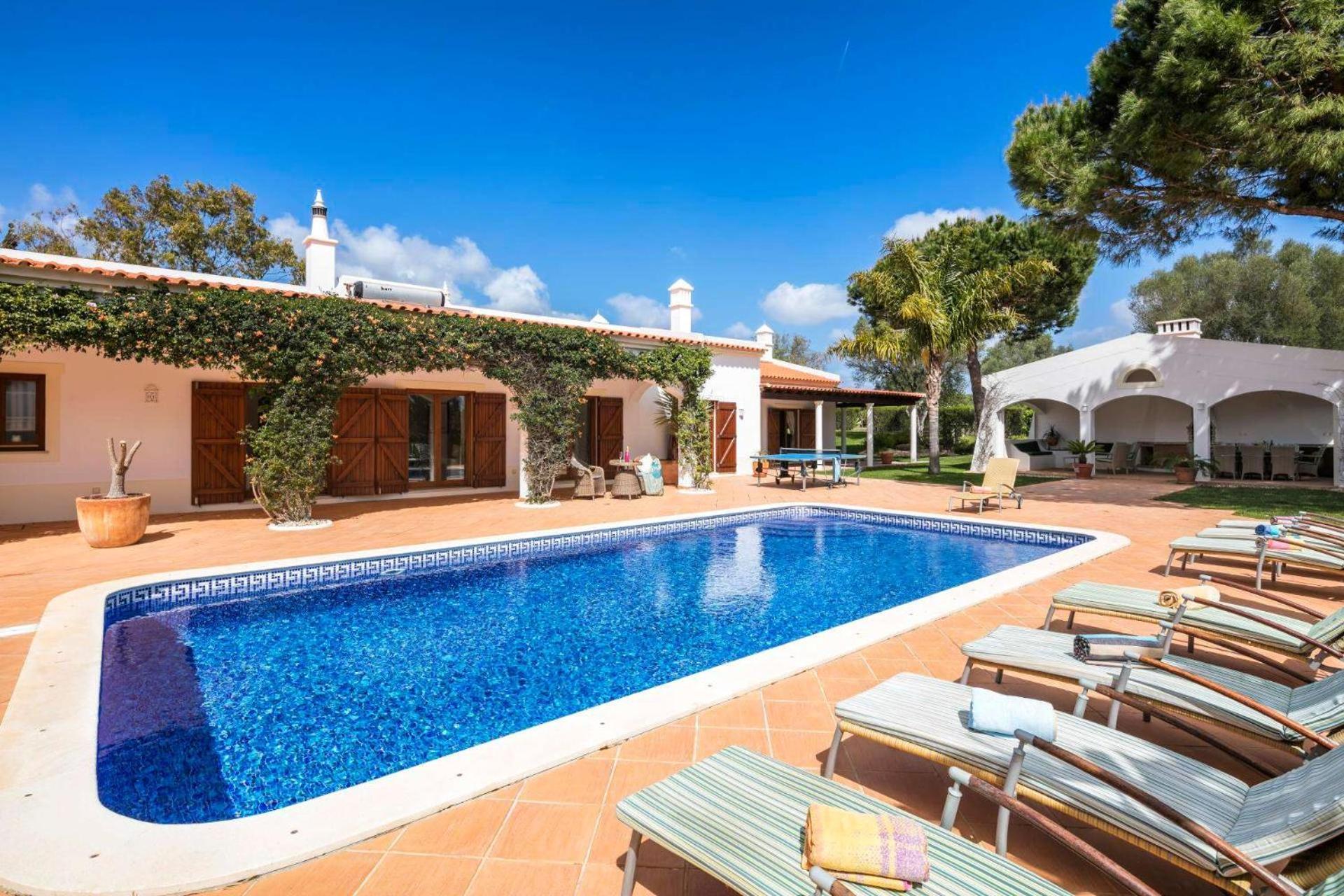 Casa De Colinas By Vintage Travel Villa Lagos